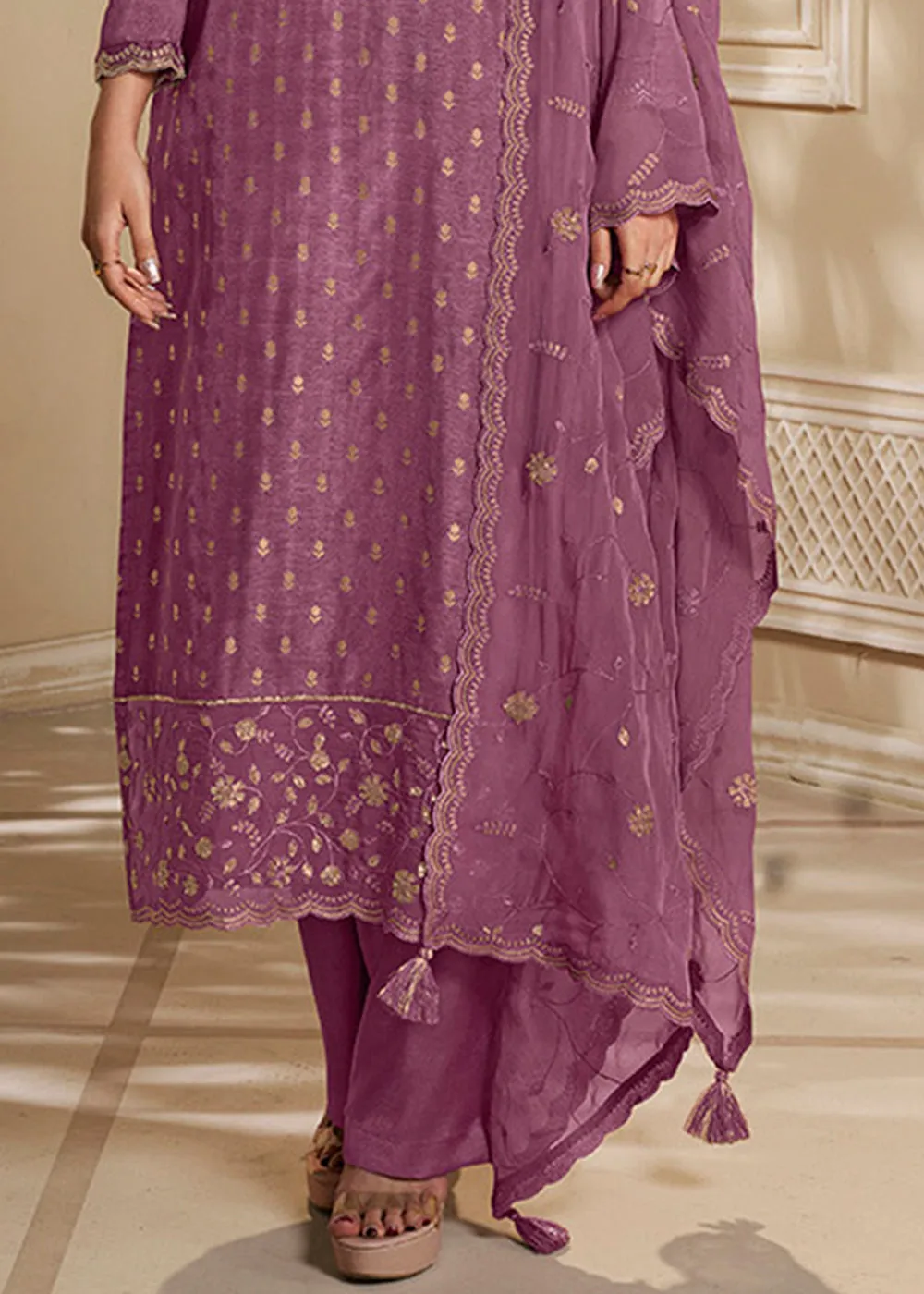 Light Plum Purple Jacquard Dola Silk Suit Embellished with Embroidered Neckline